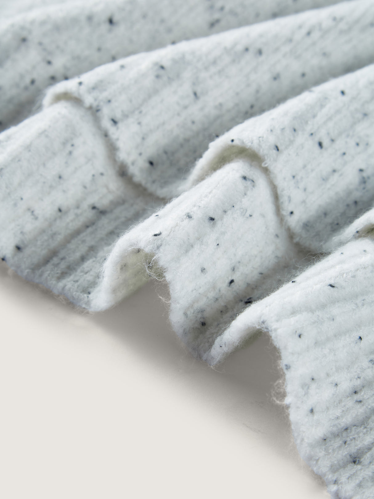 Designer fashion style casual loose simple sweater with side slits